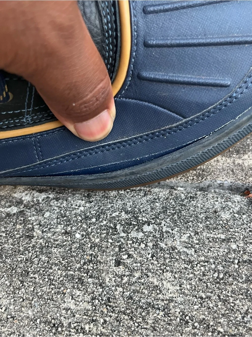 Nike Men's Navy and Tan Outdoor Lace-Up Boots